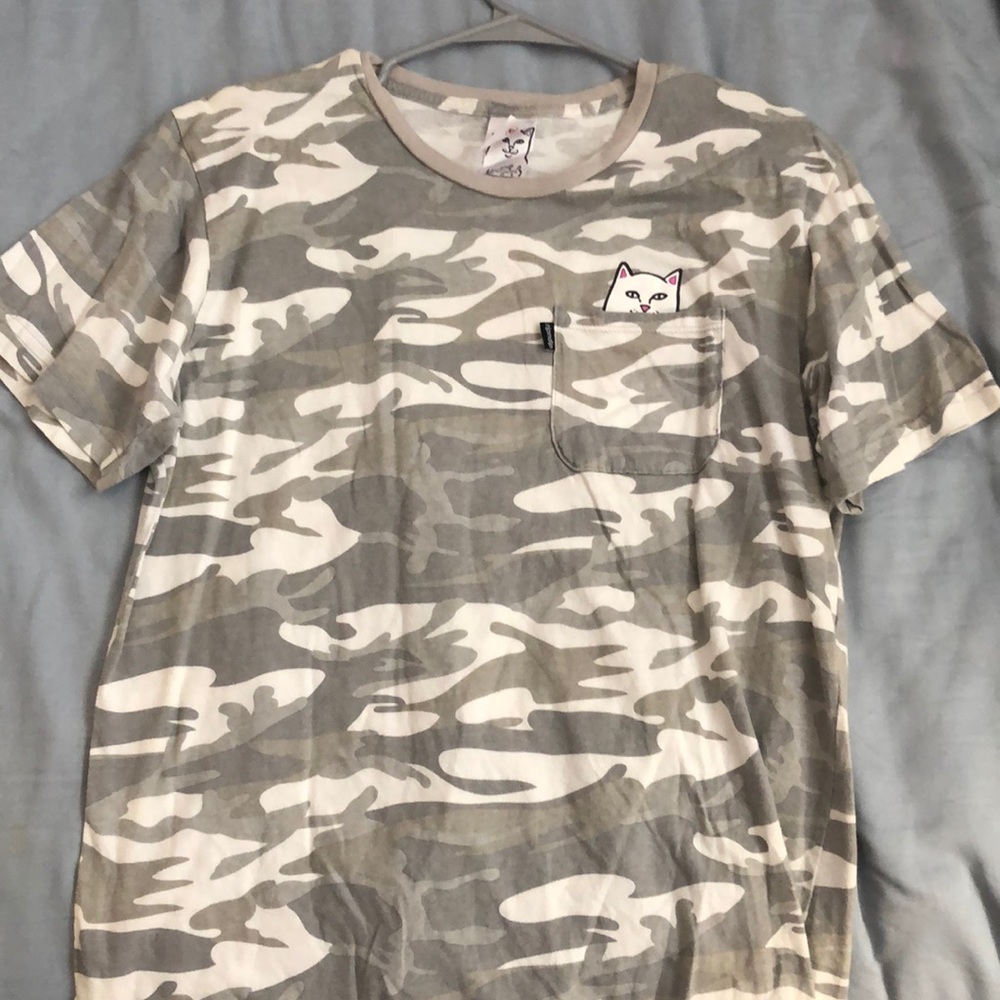 Rip and dip T-shirt